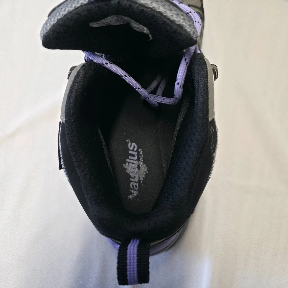 Nautilus Men's Waterproof Steel Toe Safety Shoes‎ Size 9.5M Model N2251M